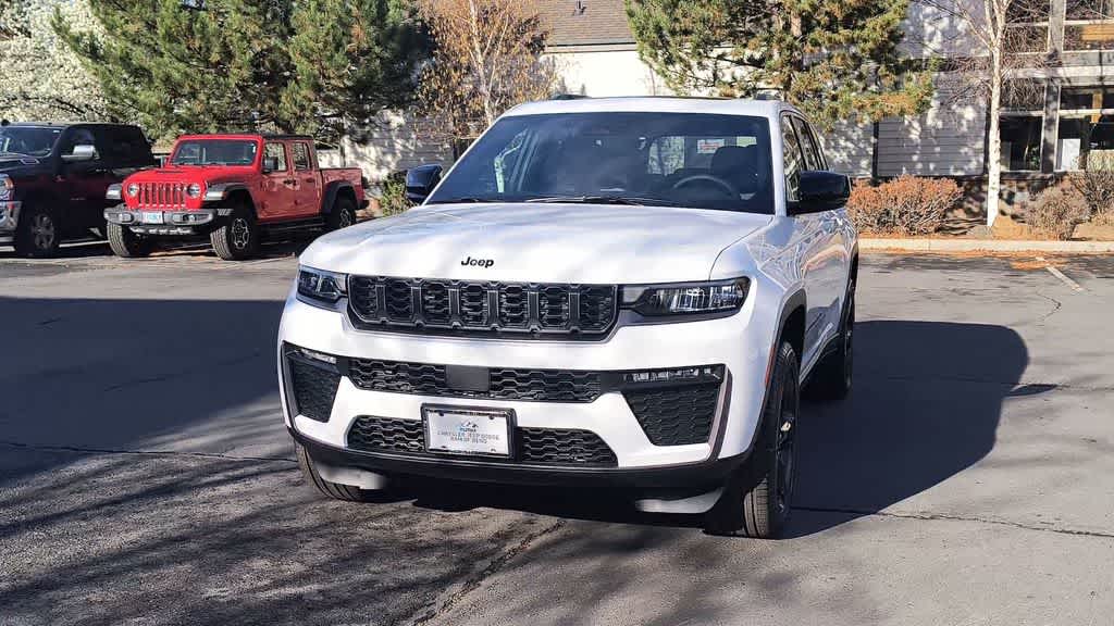 Thumbnail: 2026 Jeep Grand Cherokee - 4