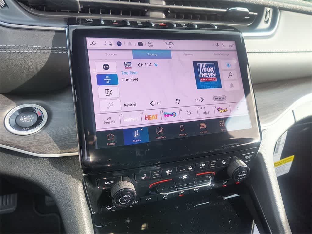 Thumbnail: 2025 Jeep Grand Cherokee - 16