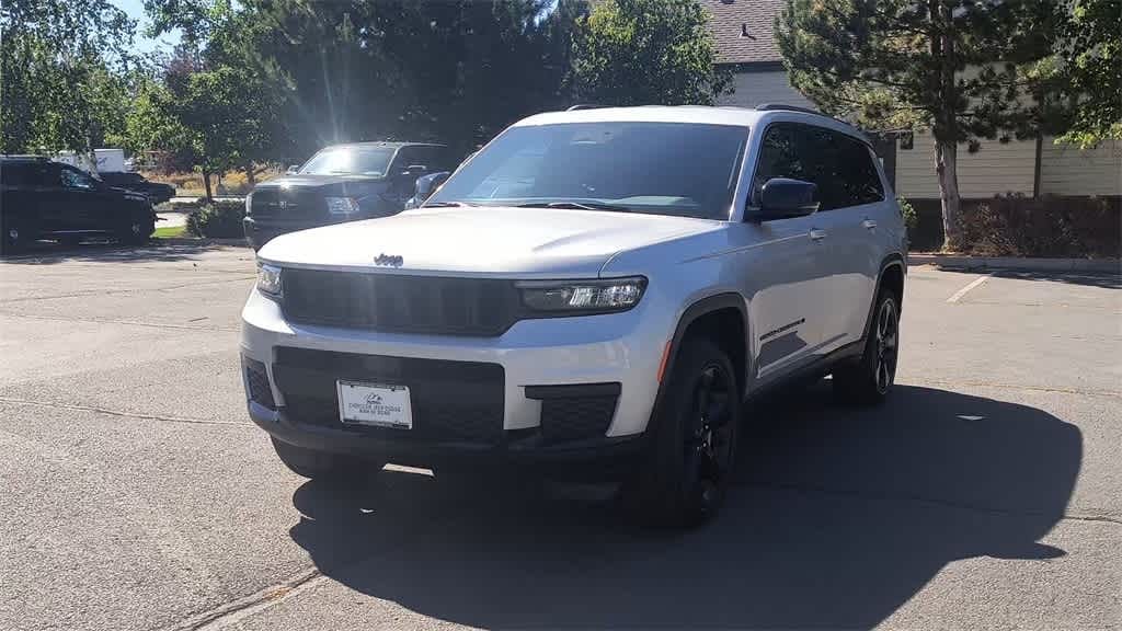 New 2025 Jeep Grand Cherokee L ALTITUDE 4X4 Sport Utility