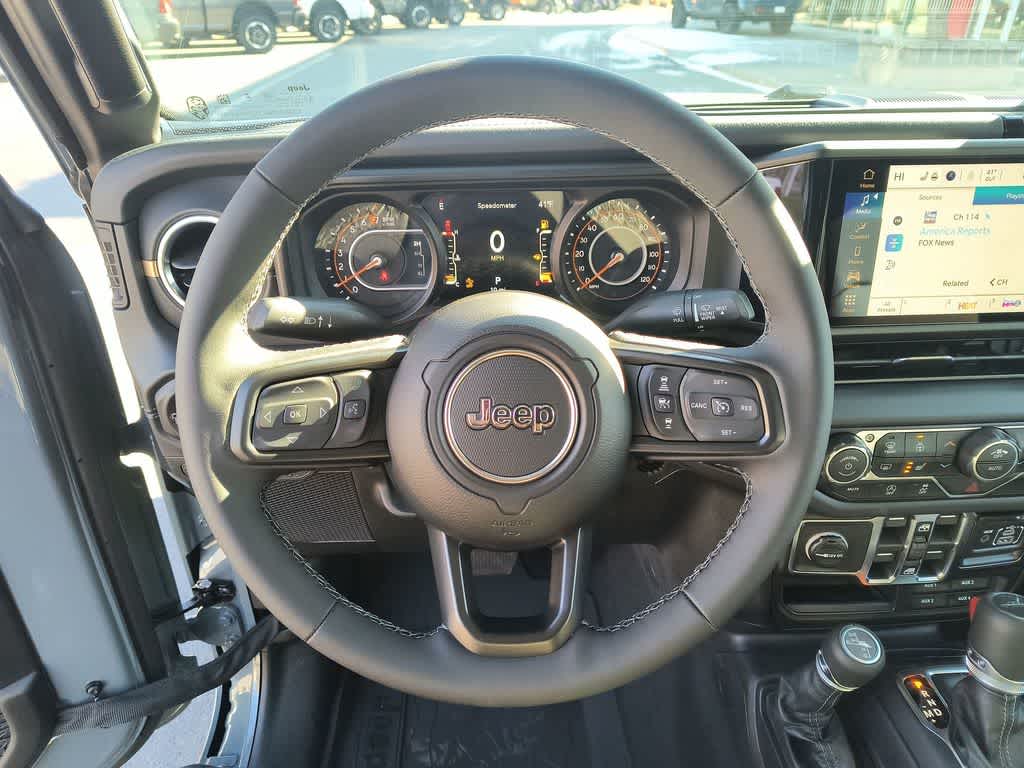 Thumbnail: 2026 Jeep Gladiator - 14