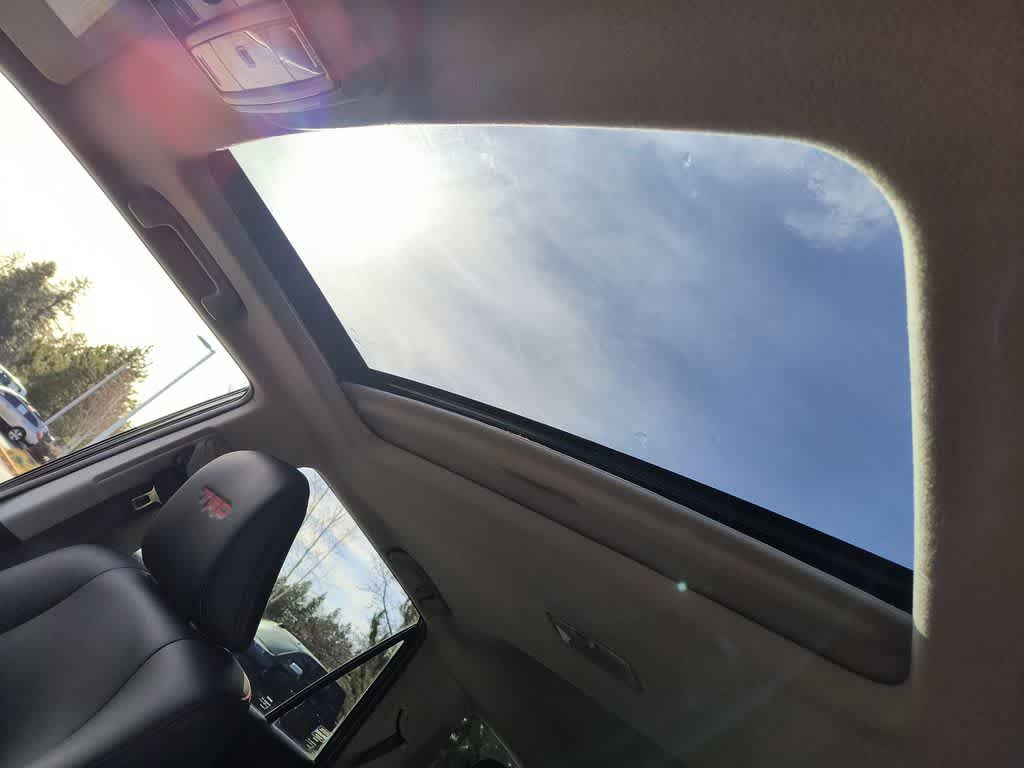 Thumbnail: 2019 Toyota 4Runner - 22