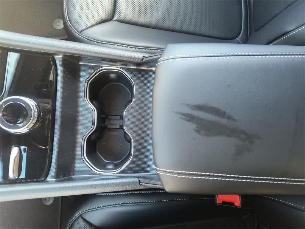 Thumbnail: 2025 Jeep Grand Cherokee - 21