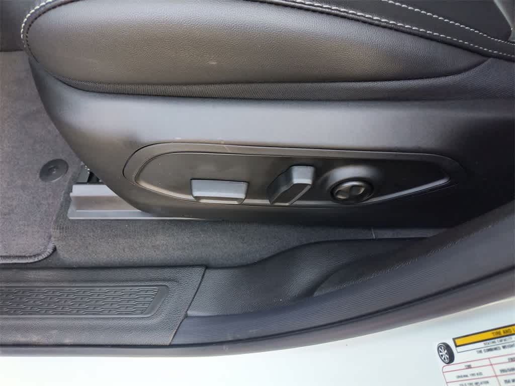 Thumbnail: 2025 Jeep Grand Cherokee L - 12