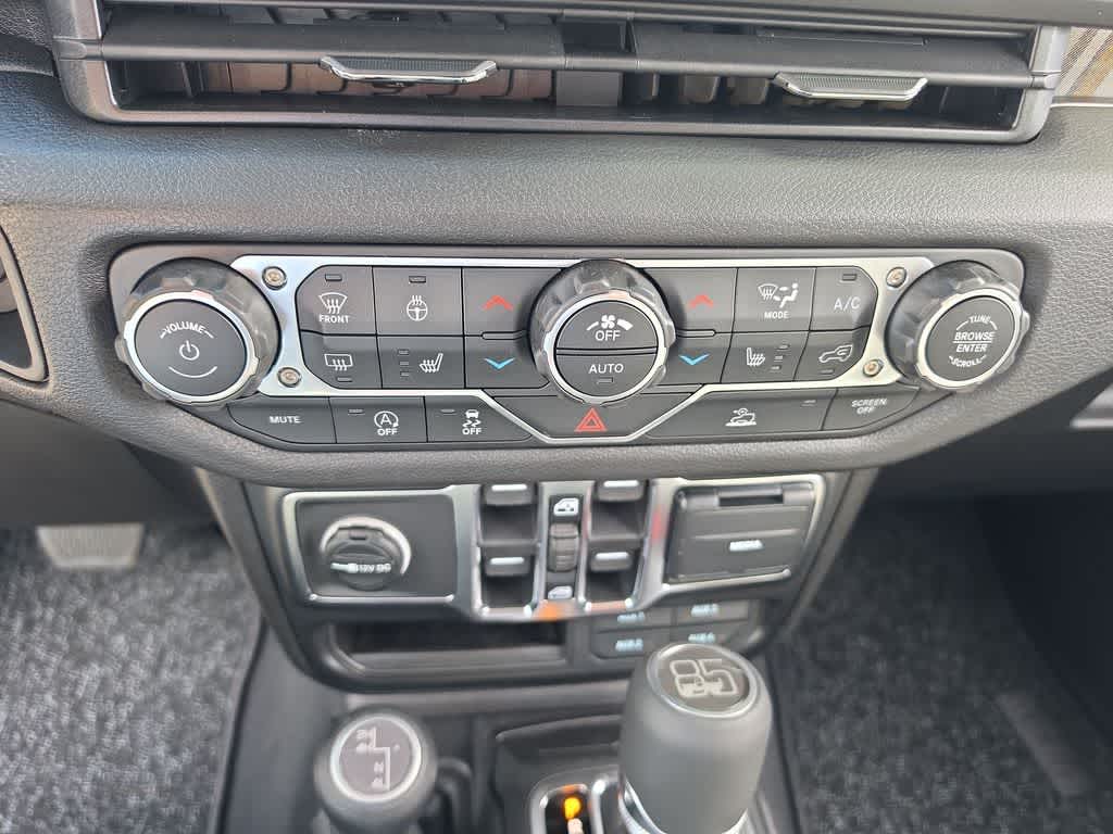 Thumbnail: 2026 Jeep Wrangler - 18
