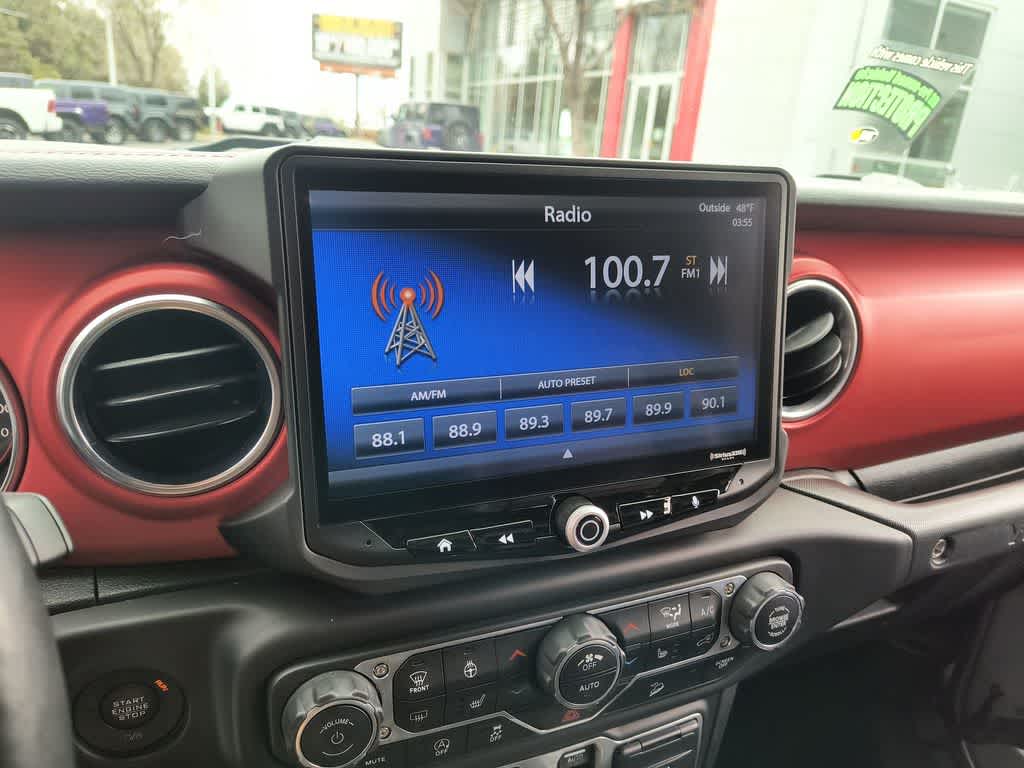 Thumbnail: 2018 Jeep Wrangler - 16