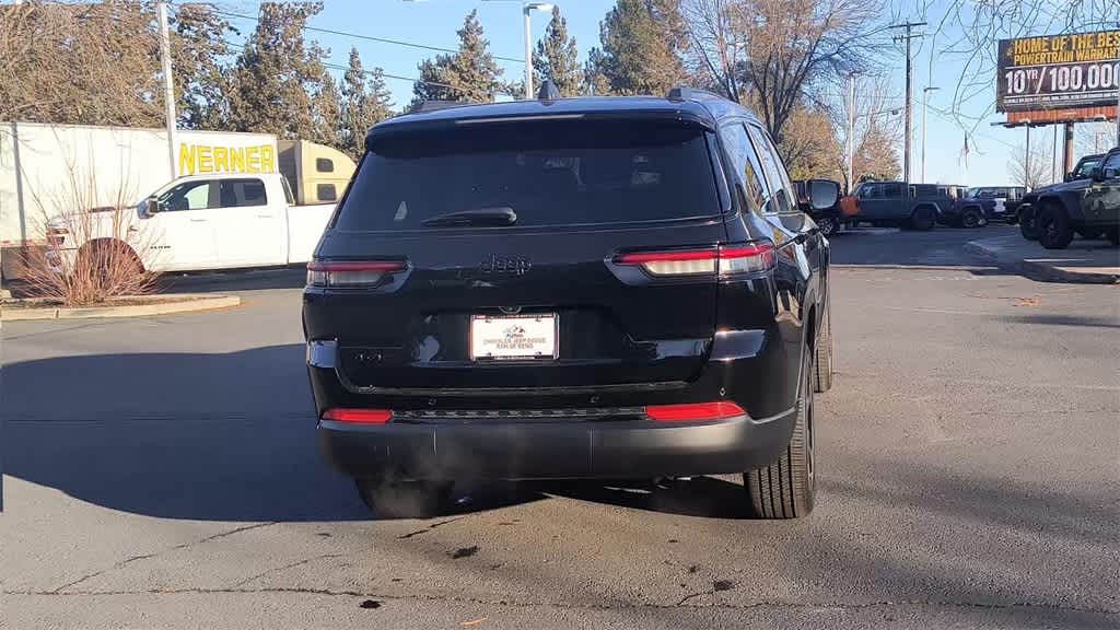 Thumbnail: 2025 Jeep Grand Cherokee - 8