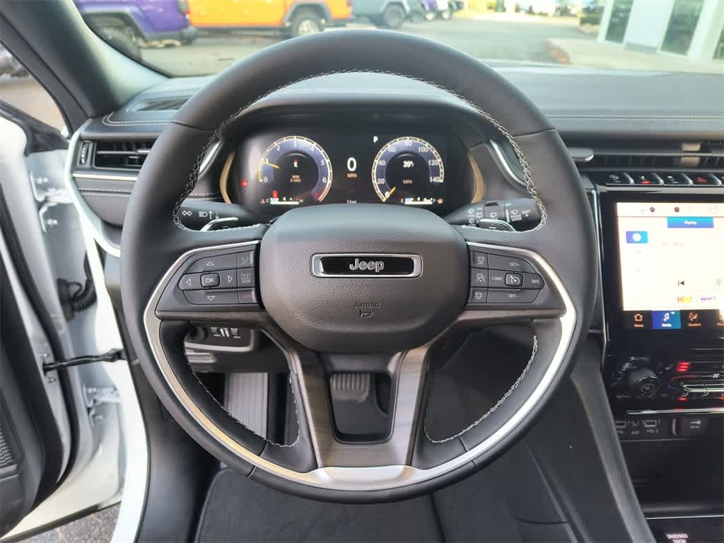 Thumbnail: 2025 Jeep Grand Cherokee L - 14