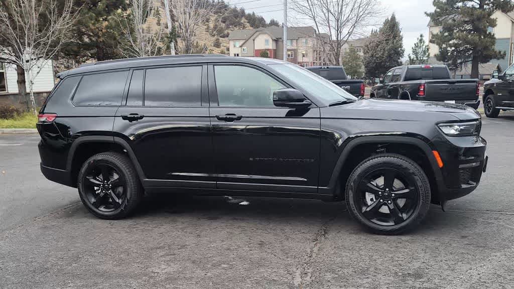 Thumbnail: 2025 Jeep Grand Cherokee L - 2