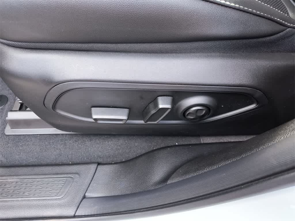 Thumbnail: 2025 Jeep Grand Cherokee - 12