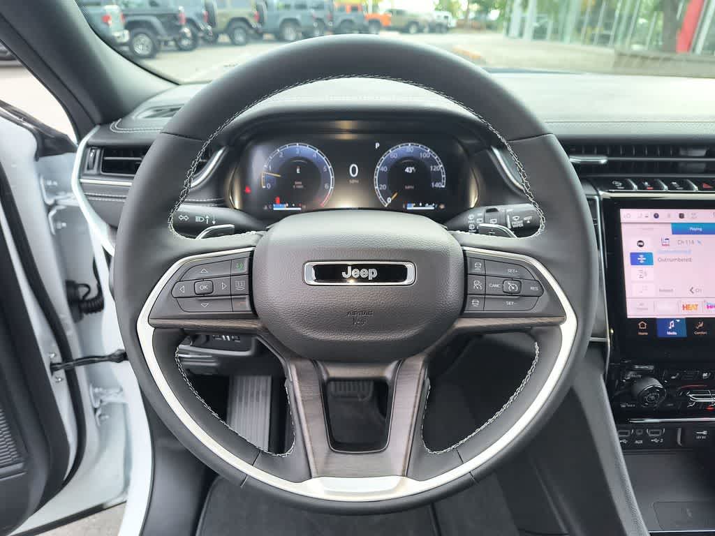 Thumbnail: 2025 Jeep Grand Cherokee L - 14