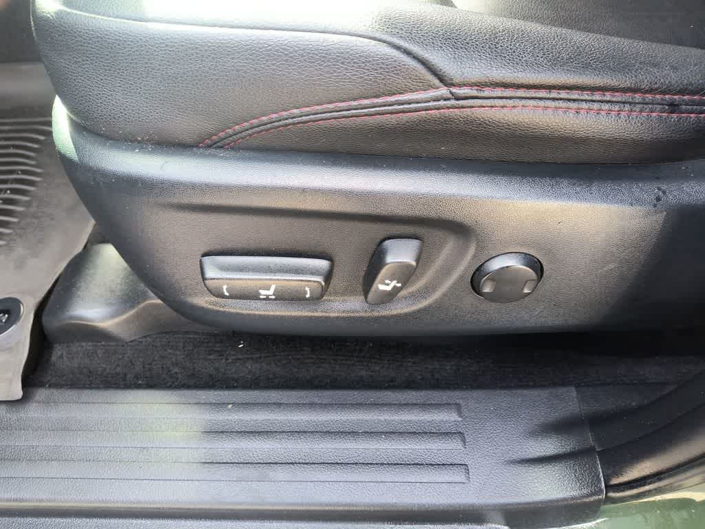 Thumbnail: 2022 Toyota 4Runner - 12