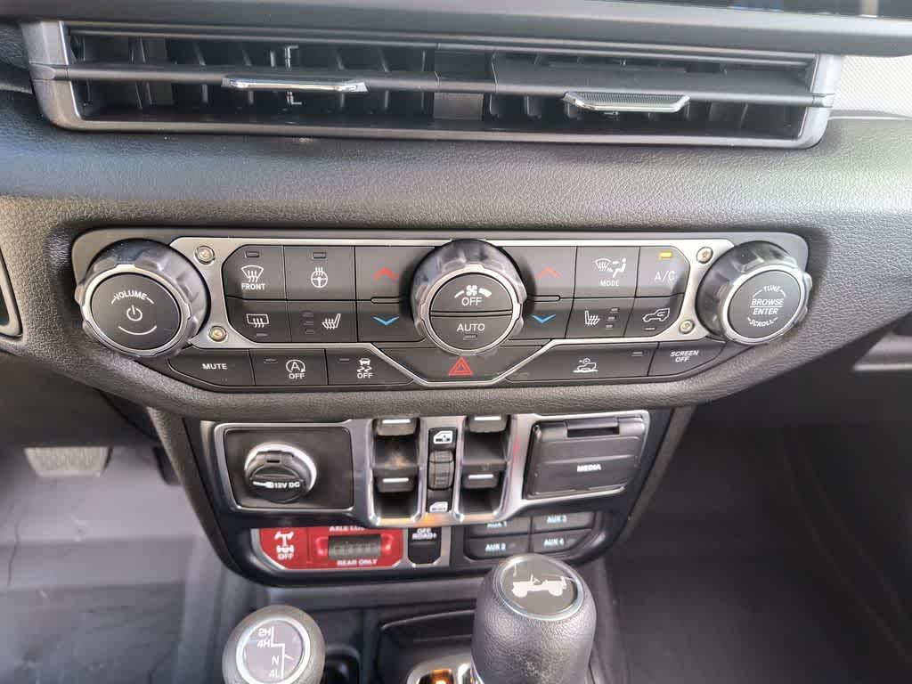 Thumbnail: 2026 Jeep Wrangler - 18