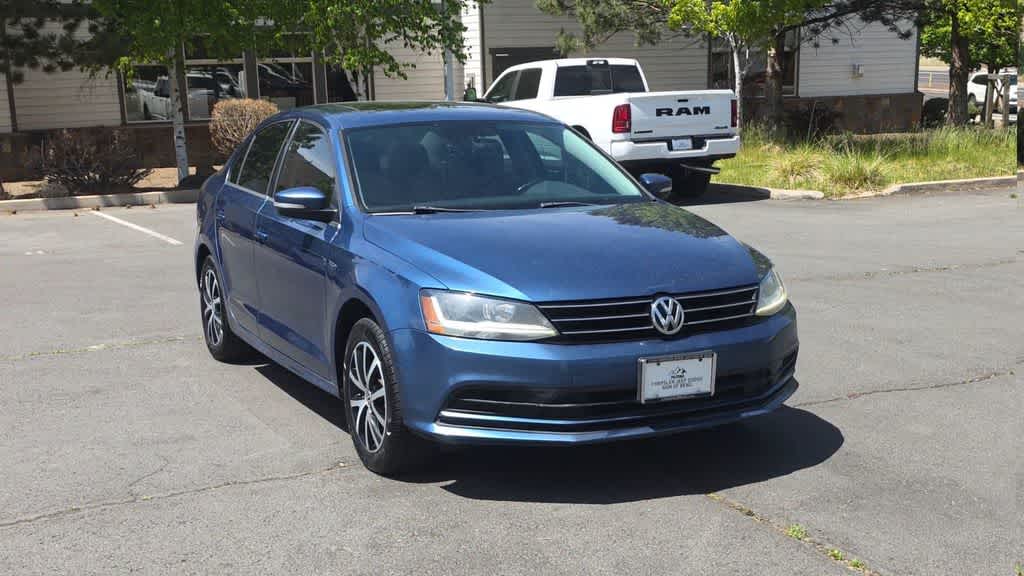 Thumbnail: 2017 Volkswagen Jetta - 3