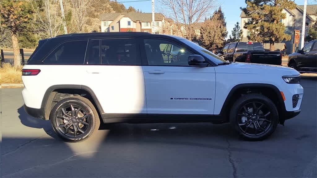 Thumbnail: 2025 Jeep Grand Cherokee - 2