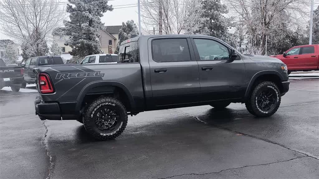 Thumbnail: 2026 RAM 1500 - 9