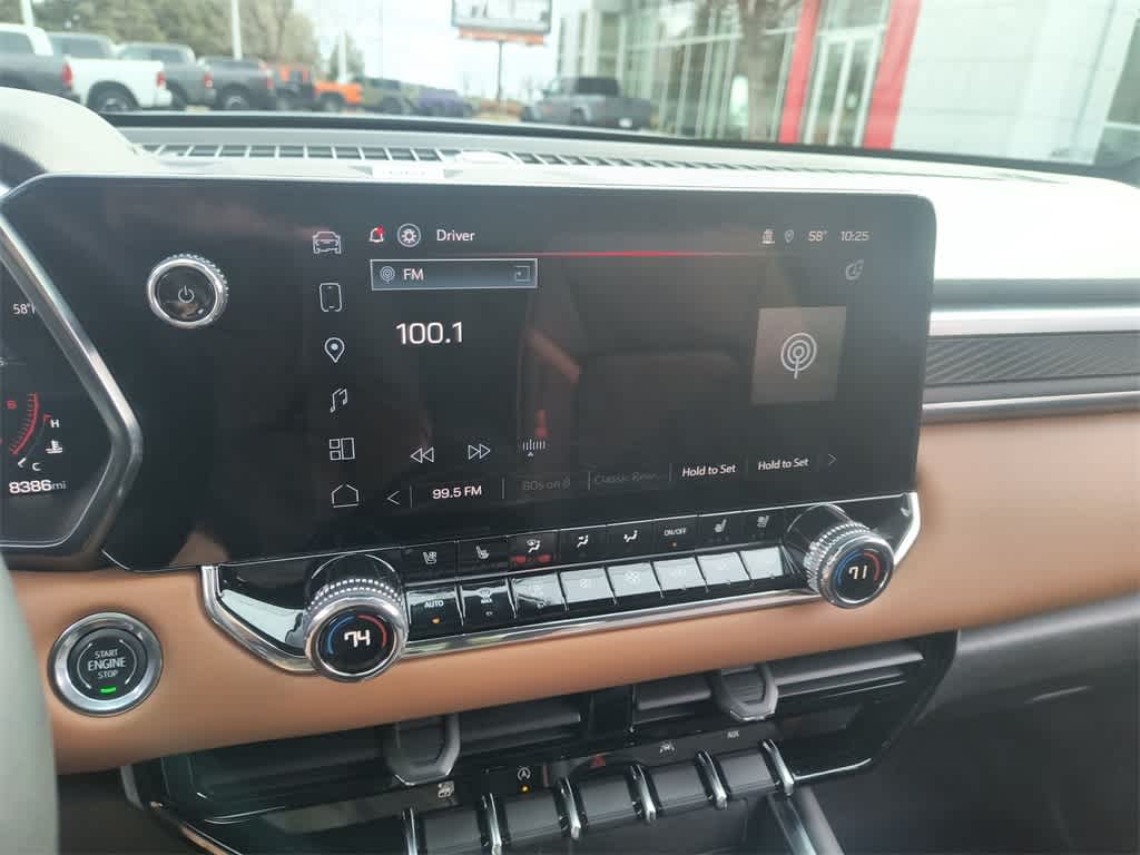 Thumbnail: 2025 GMC Canyon - 16