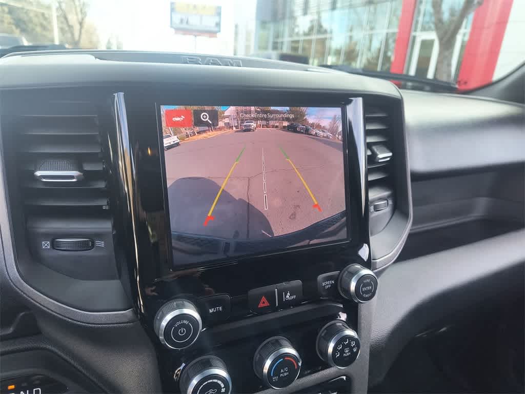 Thumbnail: 2025 RAM 1500 - 17