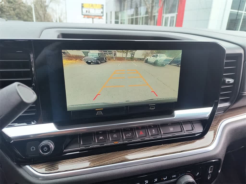 Thumbnail: 2022 Chevrolet Silverado 1500 - 17