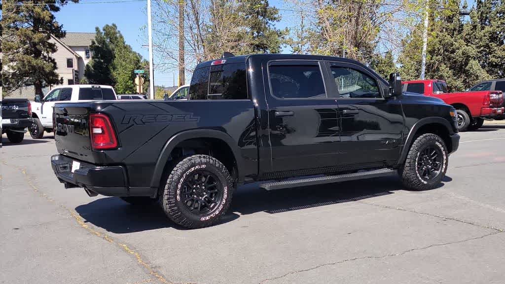 Thumbnail: 2025 RAM 1500 - 9