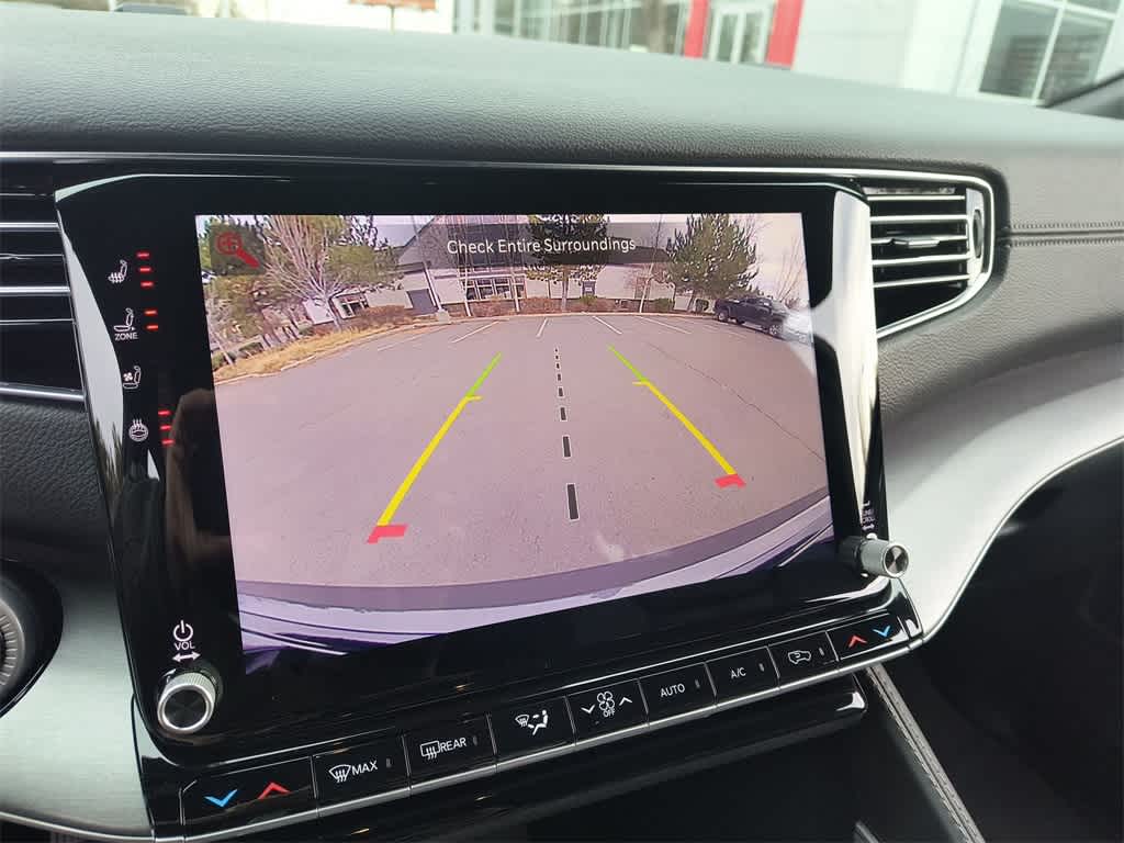 Thumbnail: 2026 Jeep Grand Wagoneer - 17