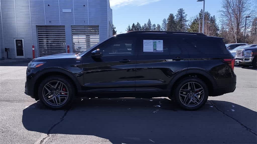 Thumbnail: 2025 Ford Explorer - 5