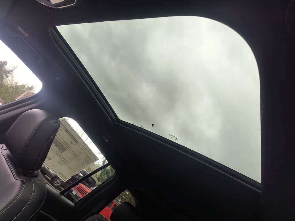 Thumbnail: 2026 Jeep Grand Cherokee - 22