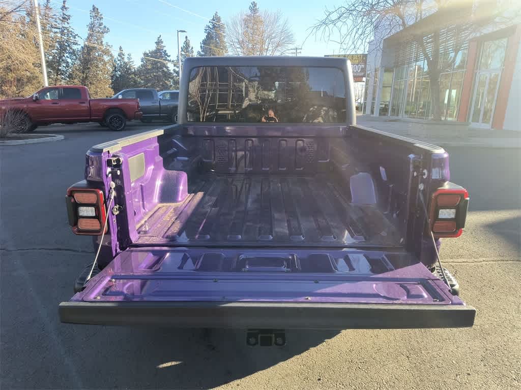 Thumbnail: 2026 Jeep Gladiator - 22