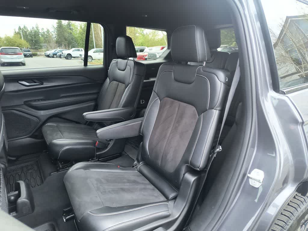 Thumbnail: 2024 Jeep Grand Cherokee L - 22