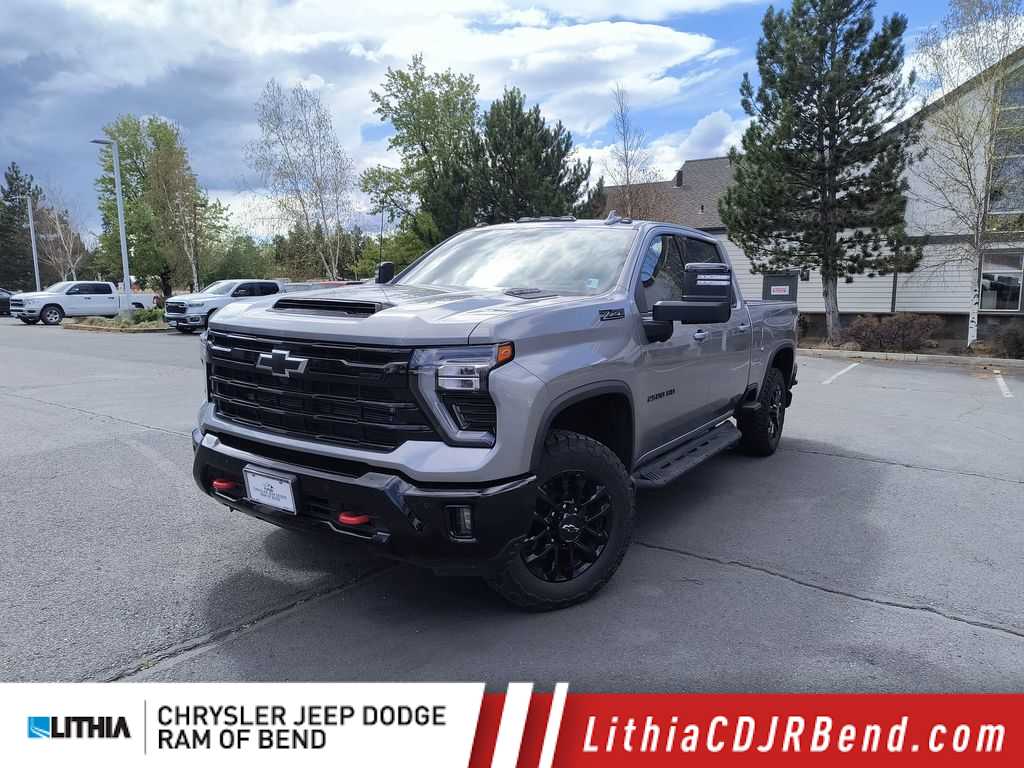 2025 Chevrolet Silverado HD LTZ 4WD Crew Cab Standard Box's photo