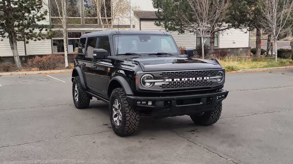 Thumbnail: 2023 Ford Bronco - 3