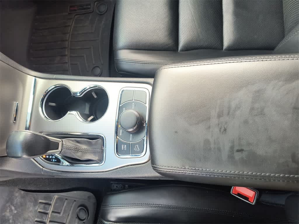 Thumbnail: 2021 Jeep Grand Cherokee - 21