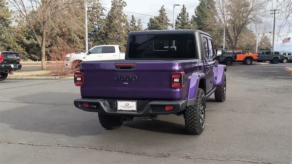 Thumbnail: 2026 Jeep Gladiator - 8