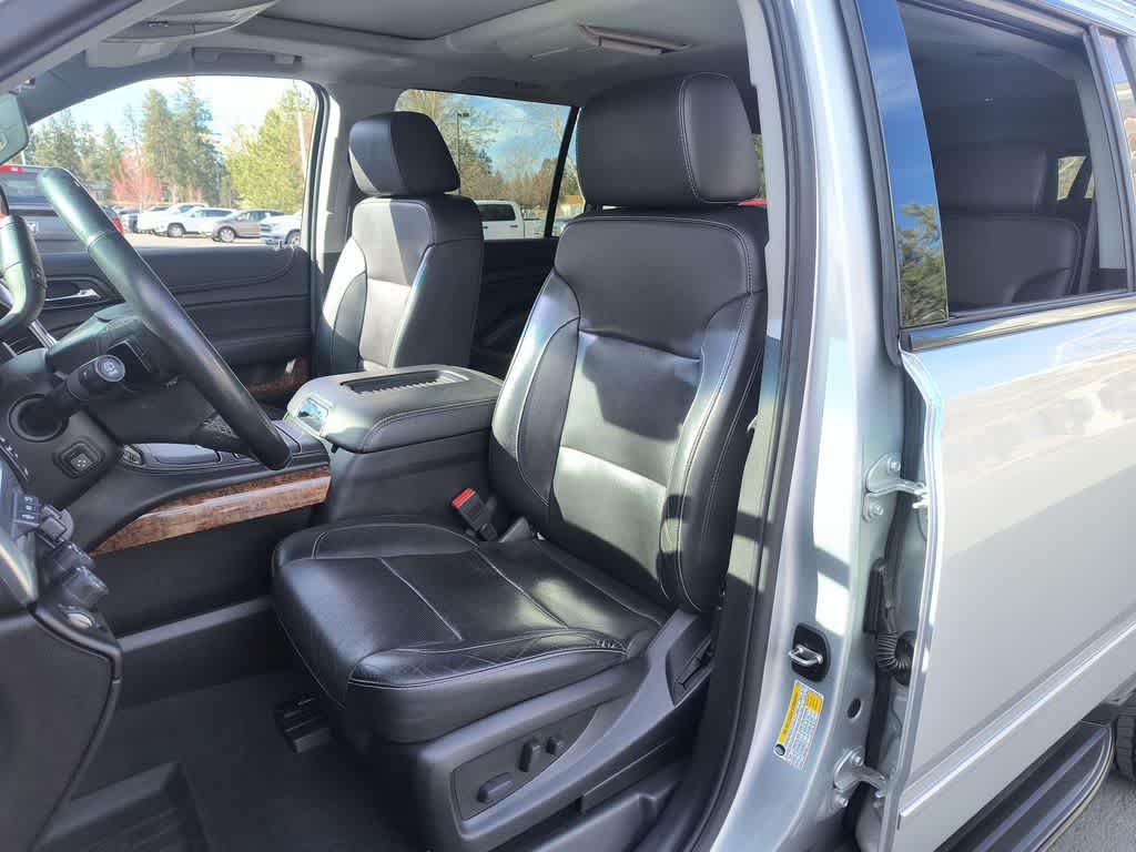 Thumbnail: 2019 Chevrolet Suburban - 11