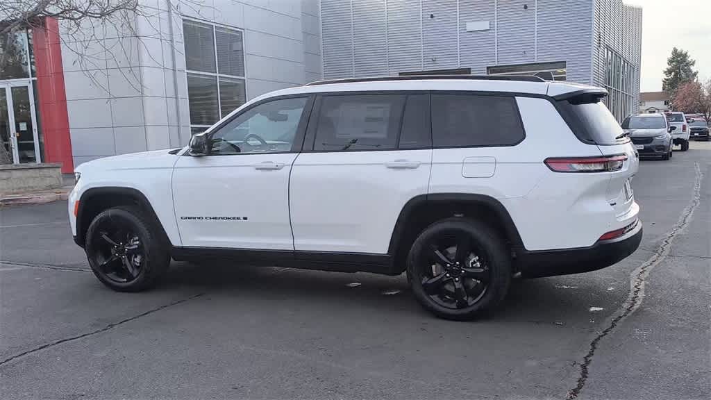 Thumbnail: 2025 Jeep Grand Cherokee L - 6