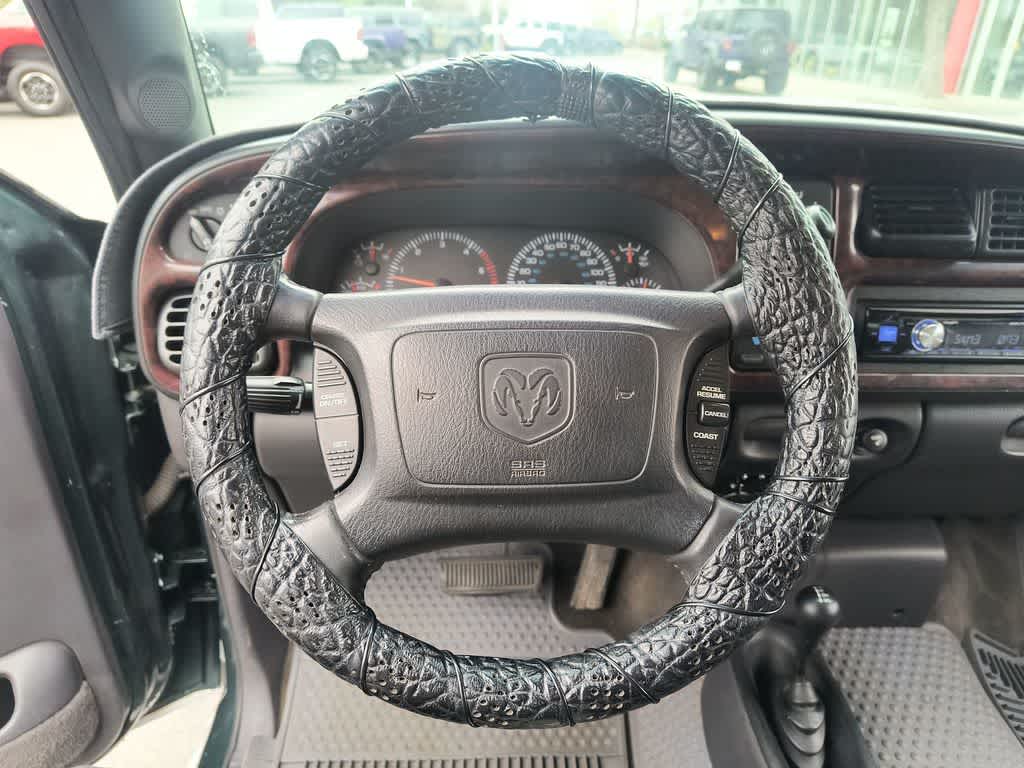 Thumbnail: 2002 Dodge Ram 2500 - 14