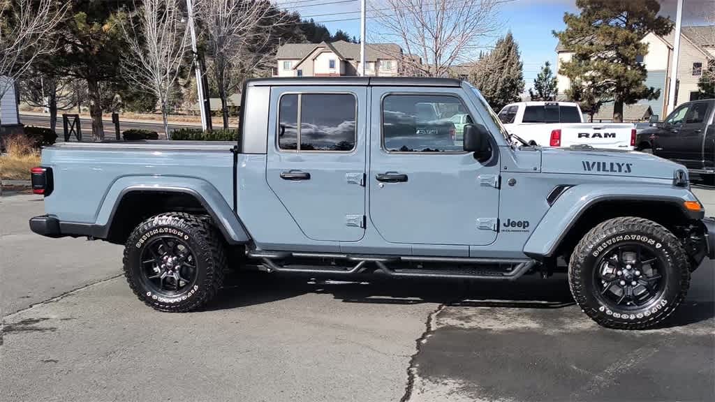 Thumbnail: 2024 Jeep Gladiator - 2