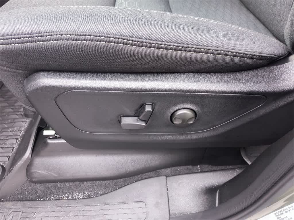 Thumbnail: 2026 RAM 1500 - 12