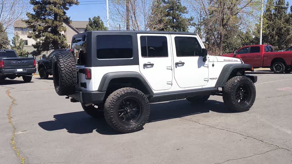 Thumbnail: 2015 Jeep Wrangler - 9