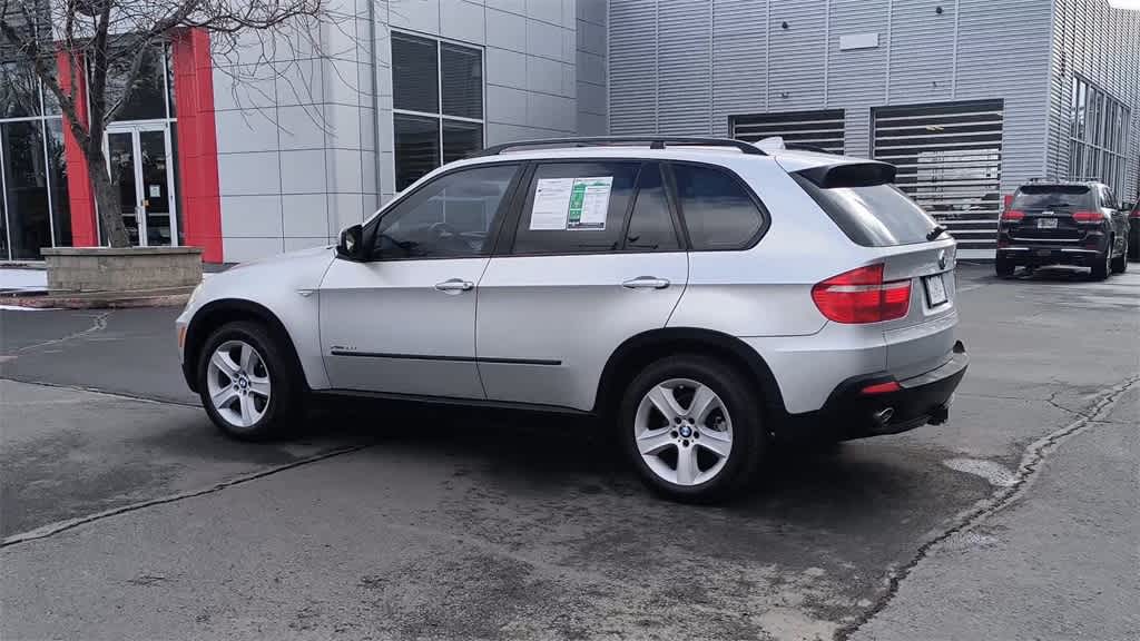 Thumbnail: 2010 BMW X5 - 6