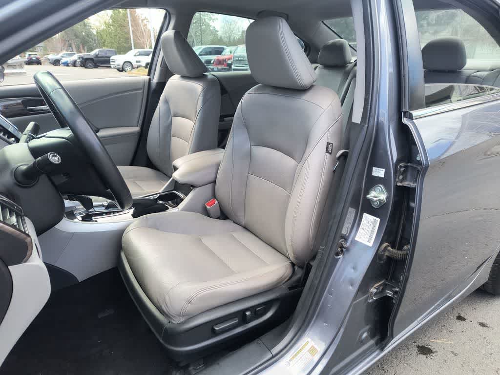 Thumbnail: 2016 Honda Accord - 11