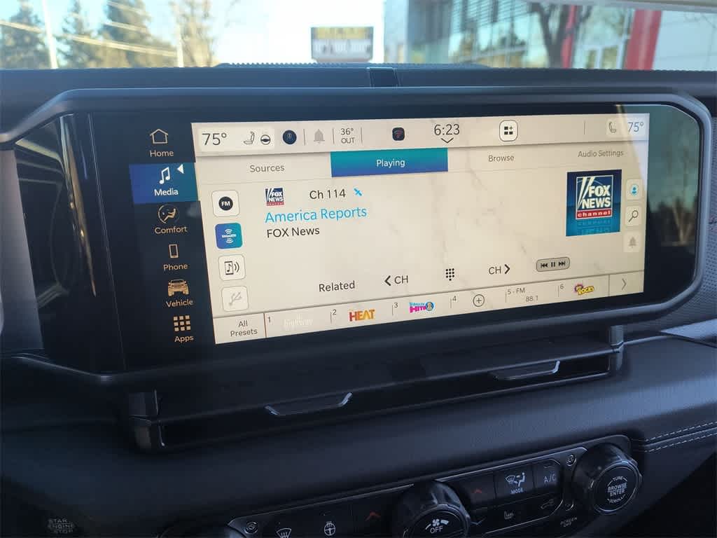 Thumbnail: 2026 Jeep Gladiator - 16