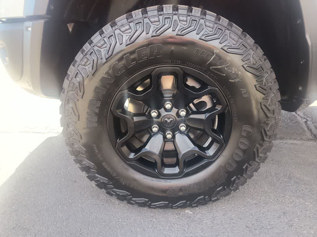 Thumbnail: 2026 RAM 1500 - 10