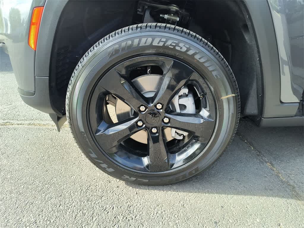 Thumbnail: 2025 Jeep Grand Cherokee - 10