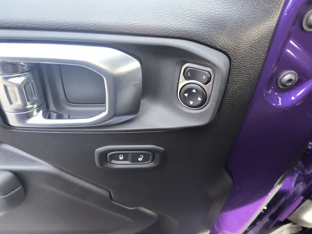 Thumbnail: 2026 Jeep Gladiator - 13