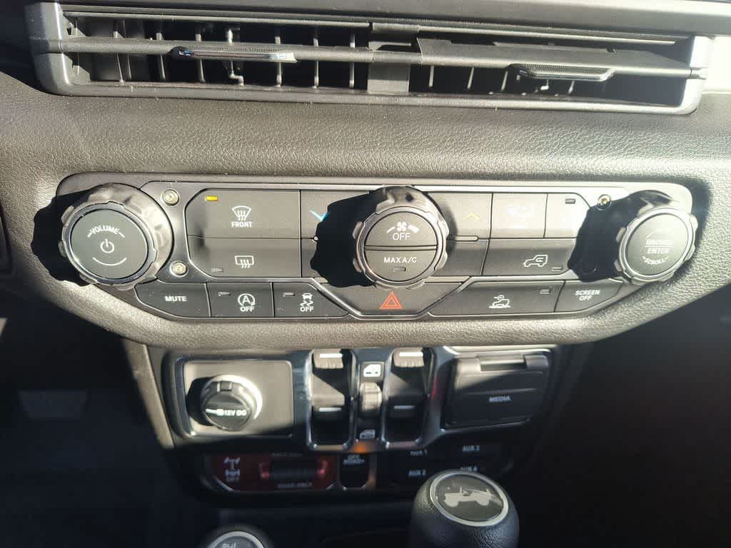 Thumbnail: 2026 Jeep Wrangler - 18