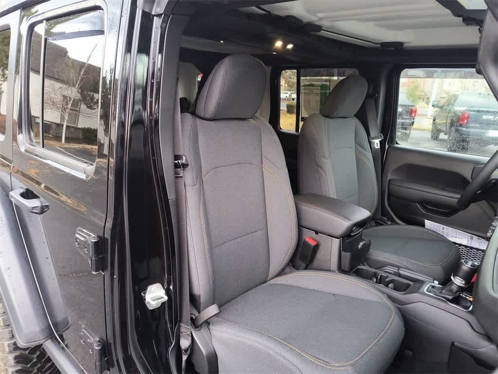 Thumbnail: 2024 Jeep Wrangler - 23