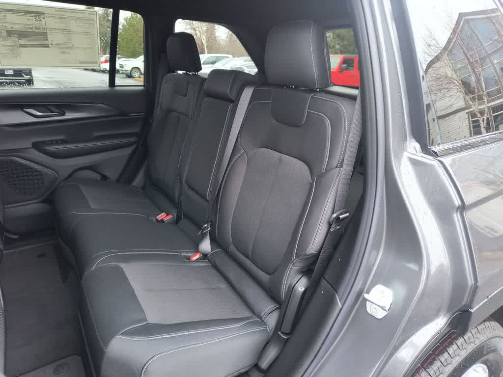 Thumbnail: 2026 Jeep Grand Cherokee - 22