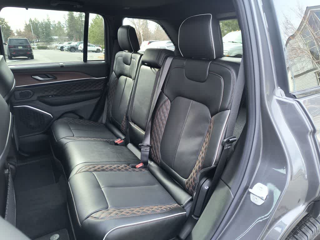 Thumbnail: 2025 Jeep Grand Cherokee - 23