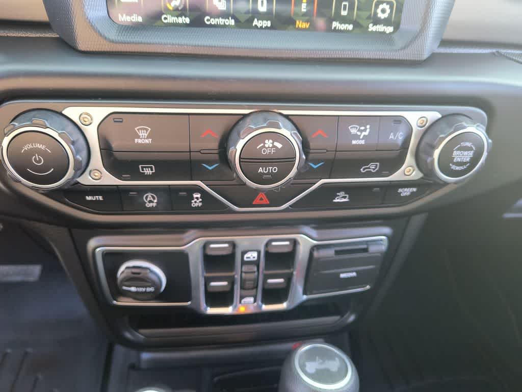 Thumbnail: 2021 Jeep Wrangler - 19