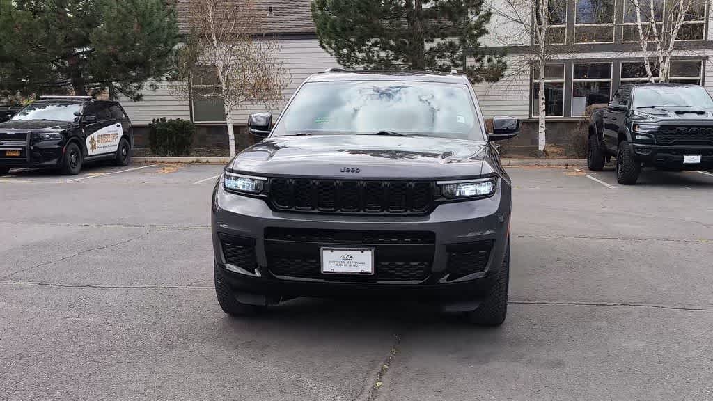 Thumbnail: 2024 Jeep Grand Cherokee L - 4